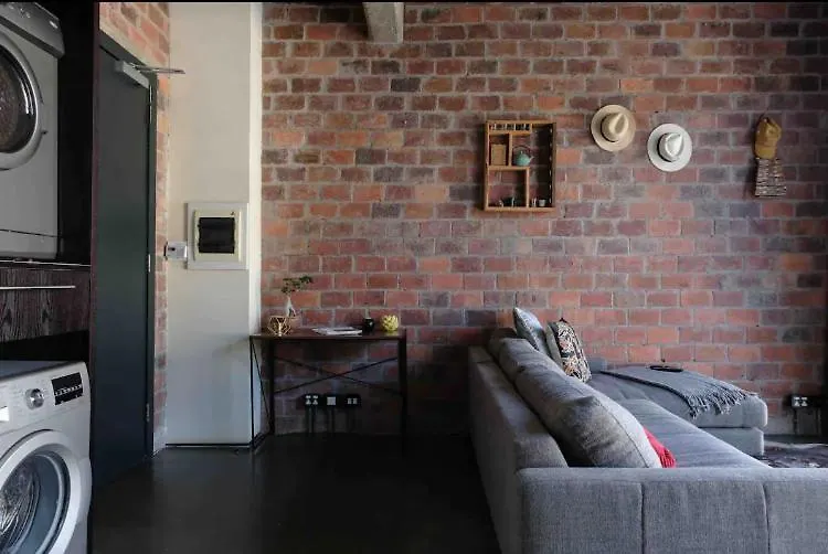 Industrial 1 Bedroom Apartment In The City Bowl Le Cap 0*,